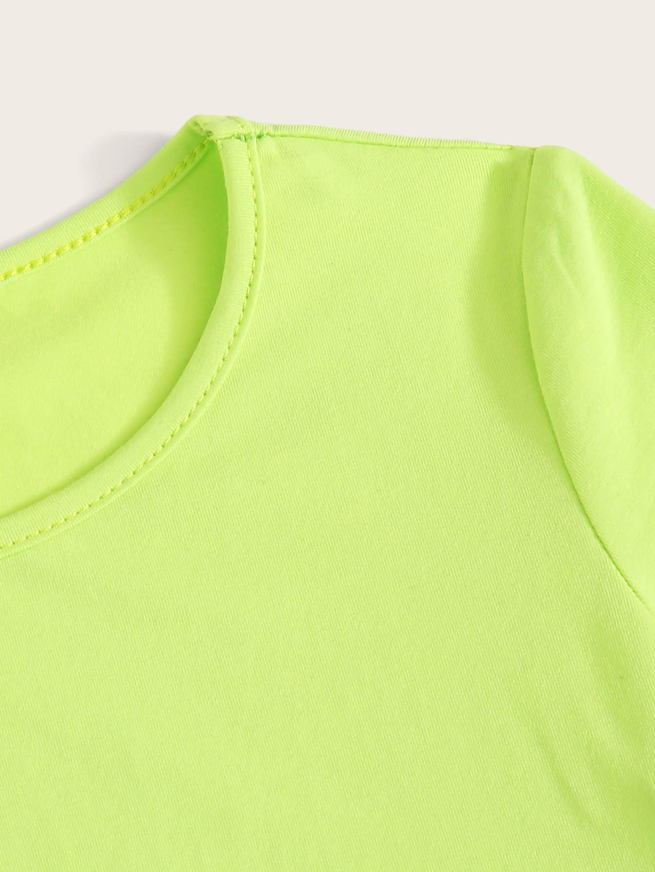 تيشيرتات فتاة صغيرة