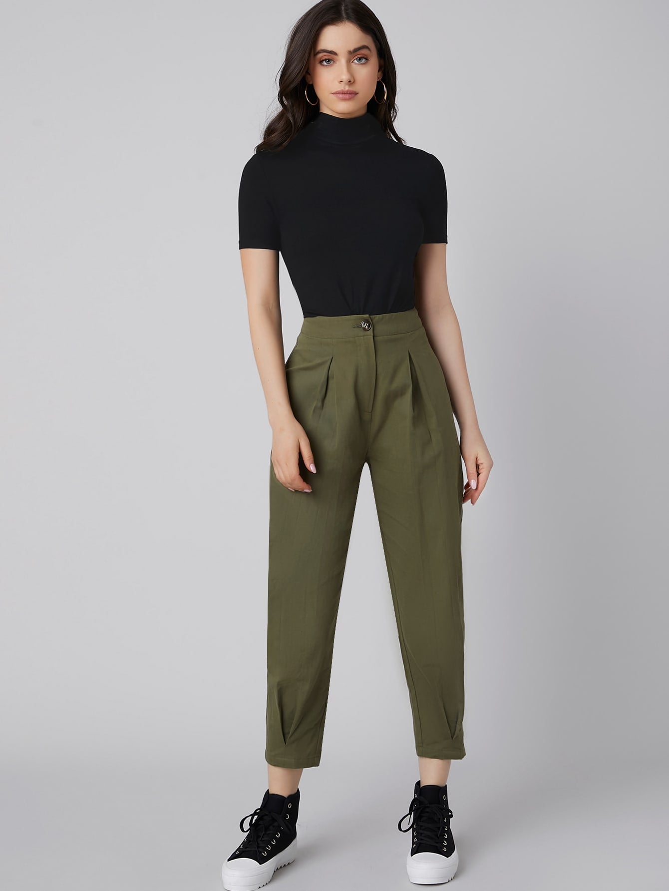 توب سادة برقبة عالية