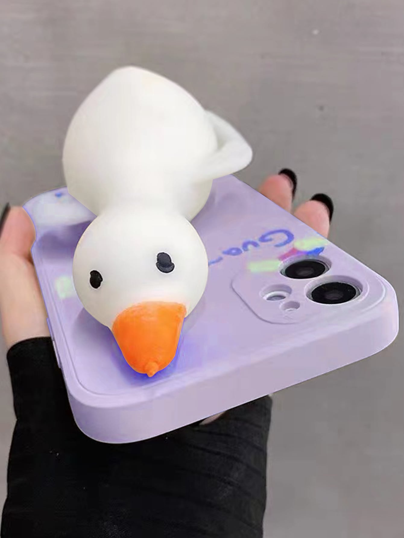 كفر هاتف بديكور بطة 3D ناعم