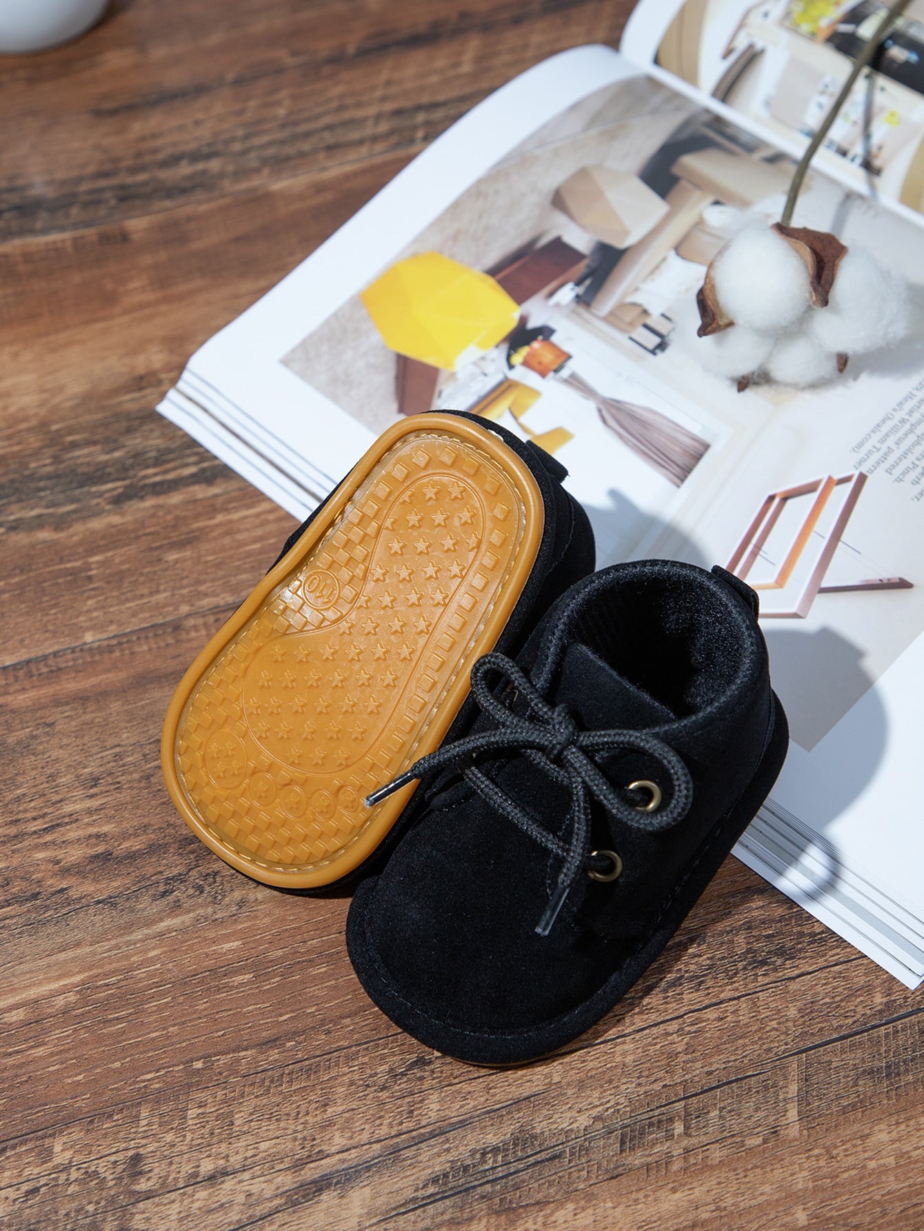 حذاء رياضي عارض للأولاد الرضع أمامي ربطة ، مناسب لجميع الفصول