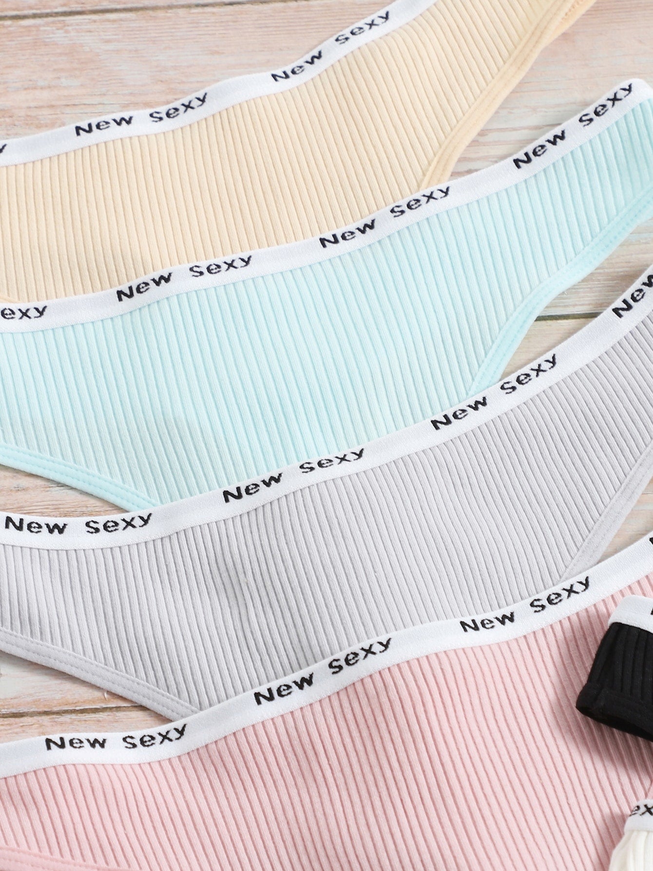 لعبة اليوغا 7 قطع، مجموعة من سروال البانتي المرن بطباعة الحروف للرياضة