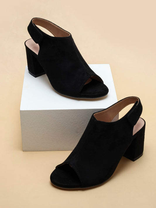 صنادل بكعب عالي