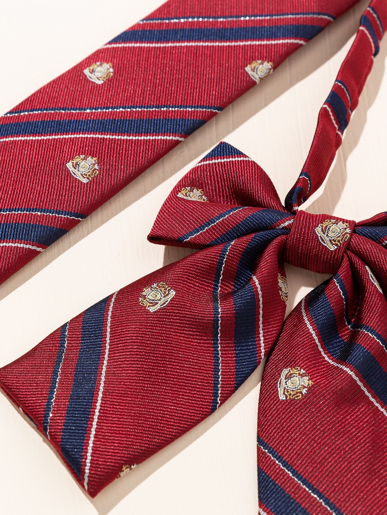 مجموعة إكسسوارات لزي المدرسة بطراز كلية للنساء، تشمل تاج للزينة وربطة عنق، للكريسماس