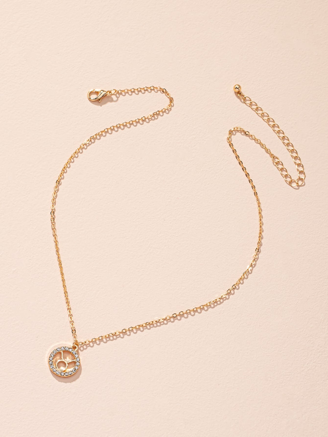 قلادة بتعليقة رمز برج بديكور حجر الراين