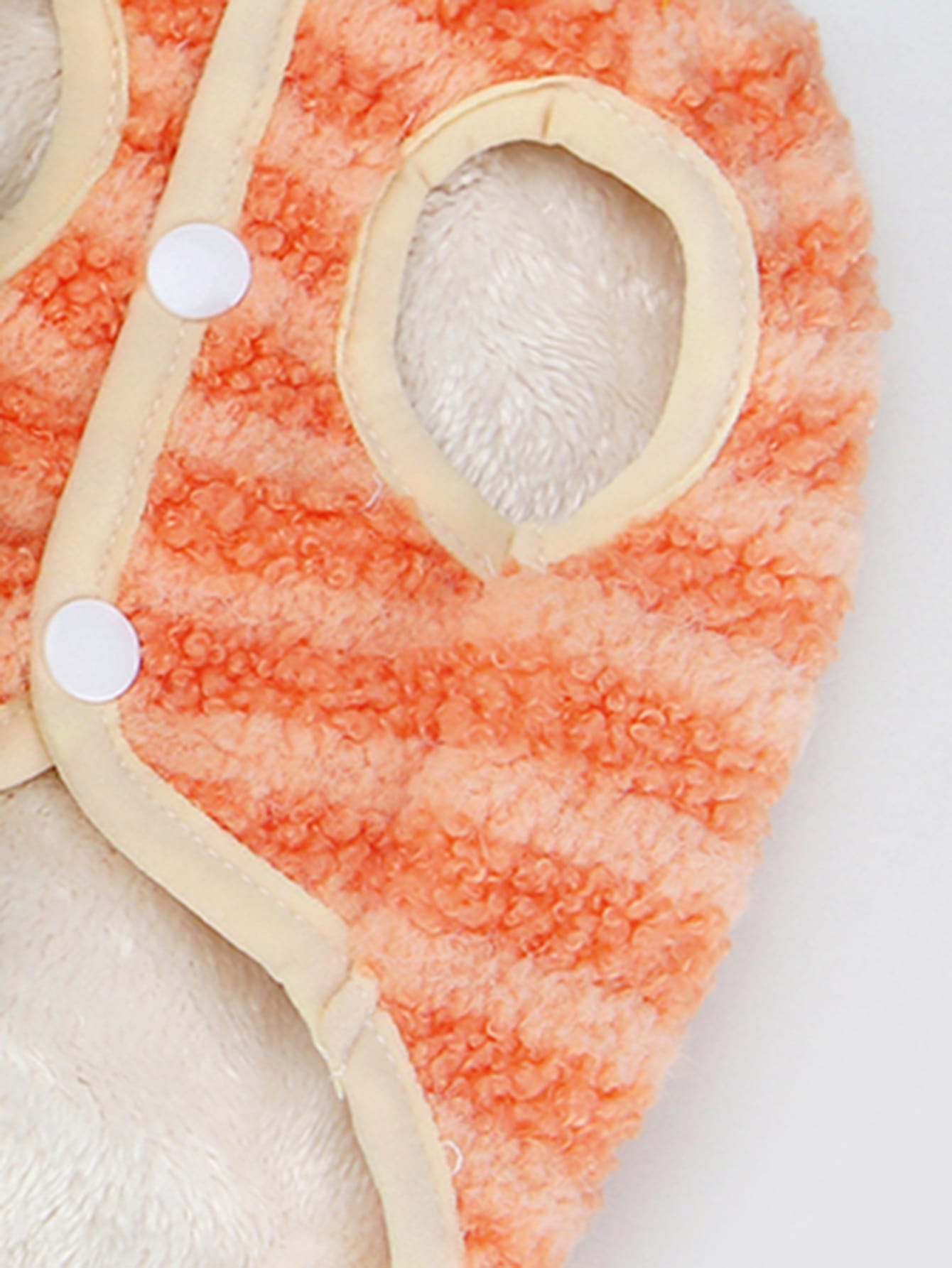 جاكيت حيوان اليف نمط مخطط