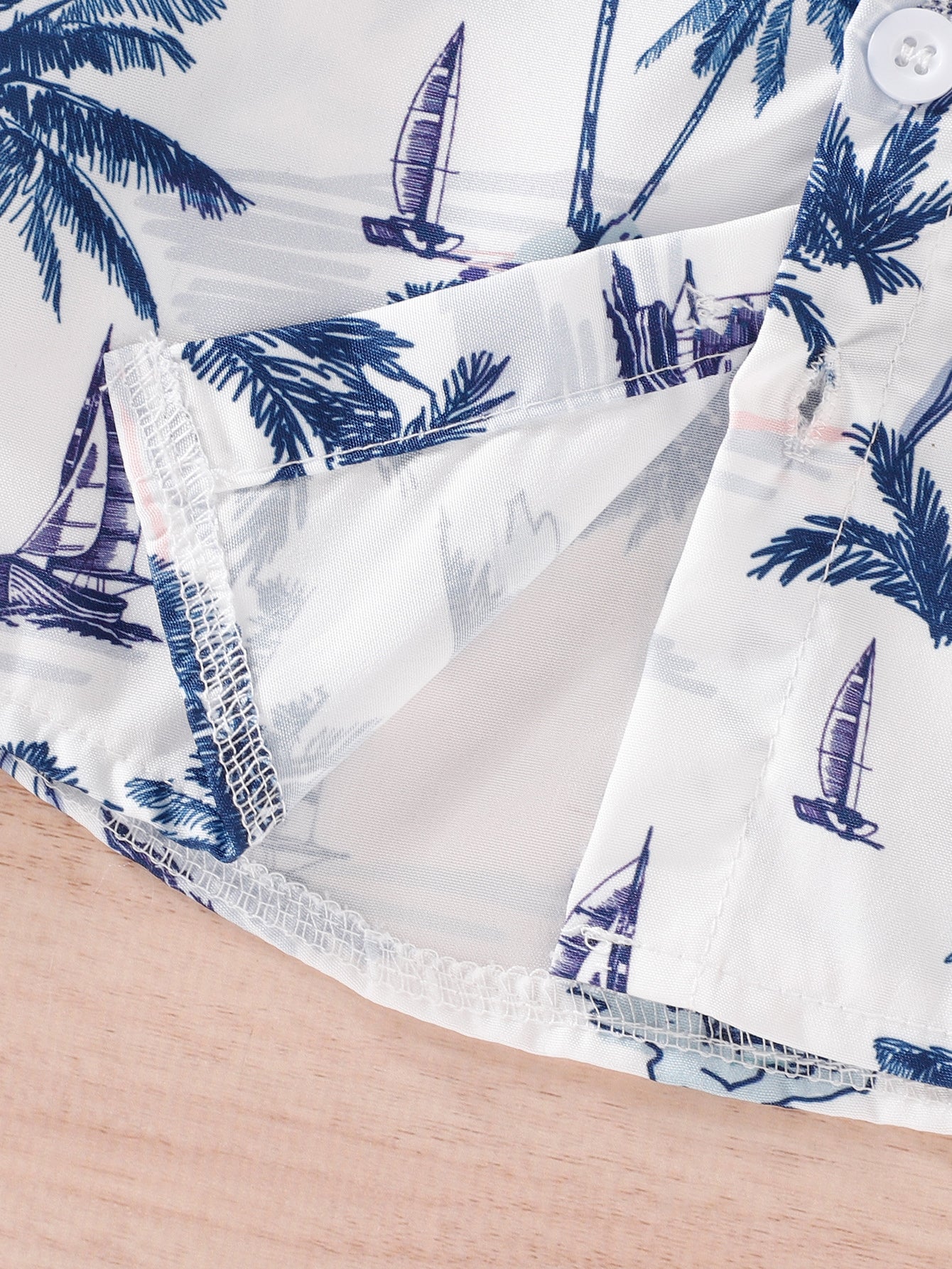 أطقم للأطفال البنات