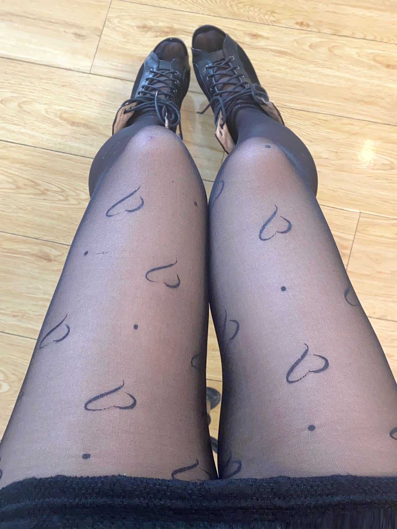 لباس ضيق نمط القلب