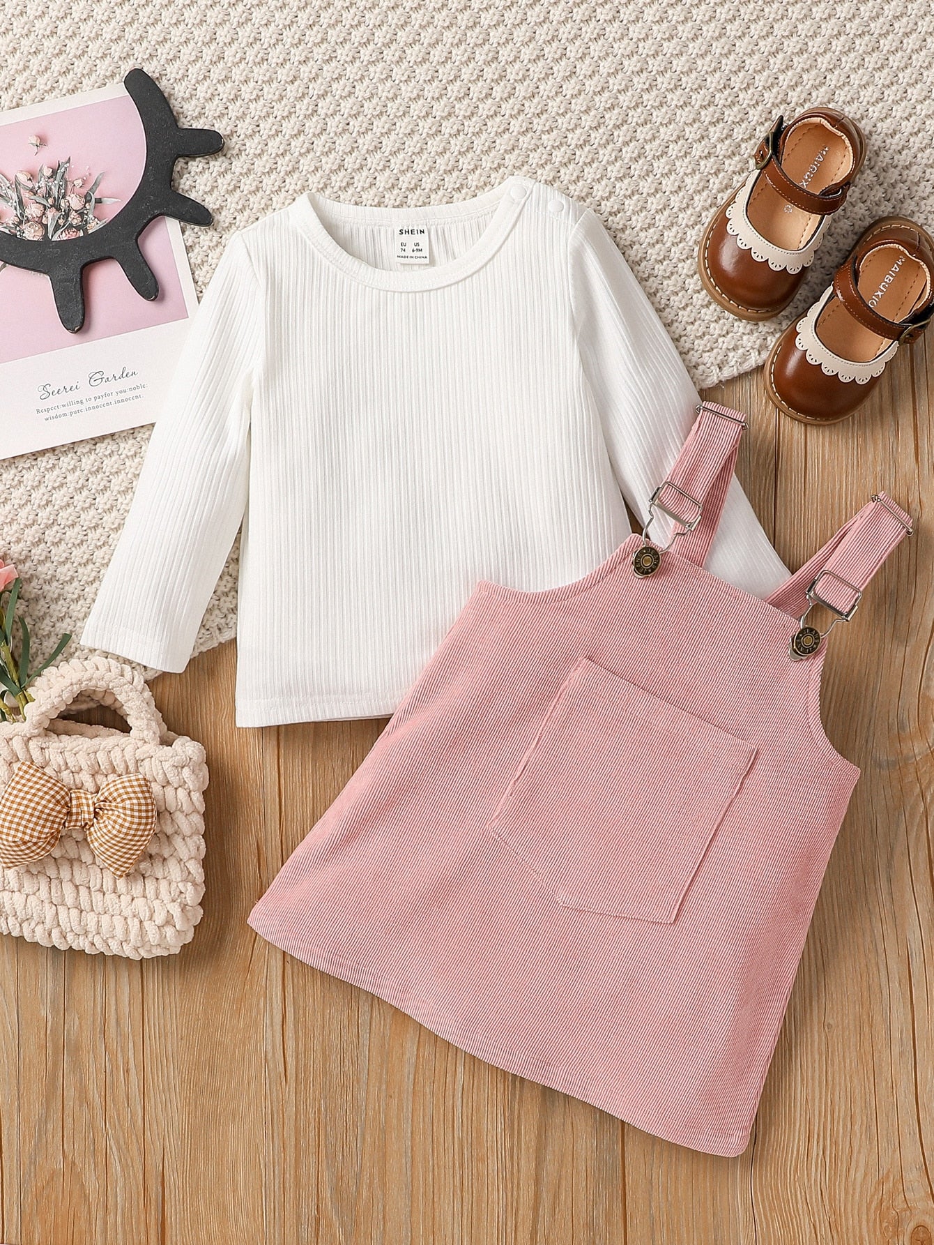 للاطفال مرقع جيب فستان بحمالات مع تي شيرت