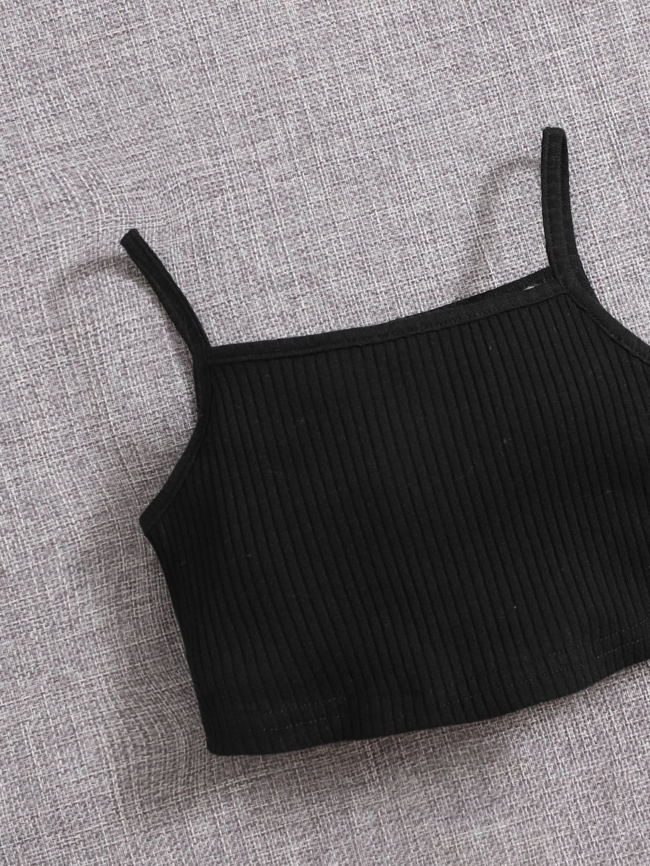 أطقم للأطفال البنات