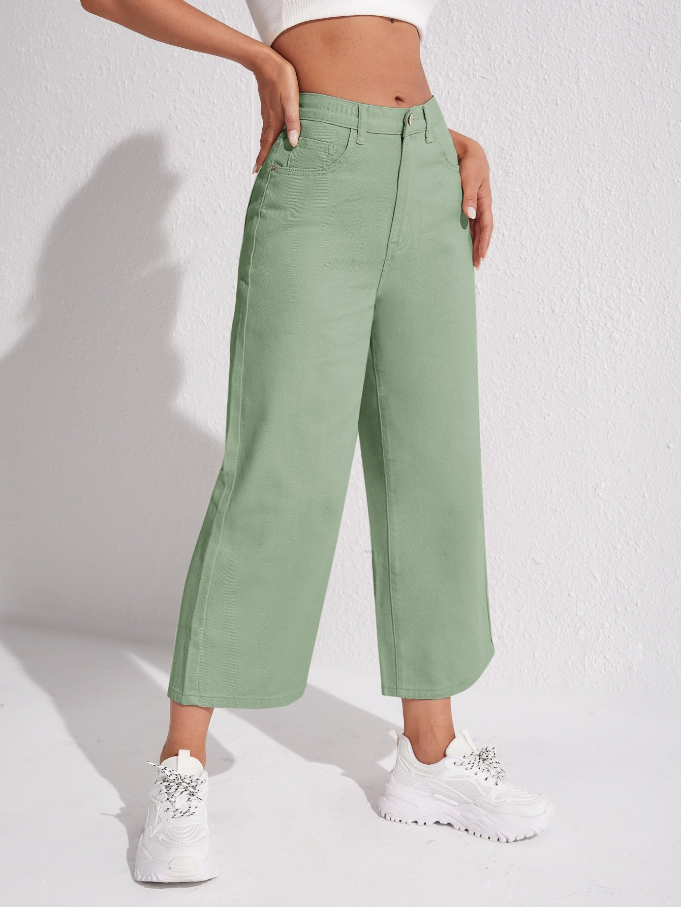 بنطلون جينز ساق عريضة مقصوص