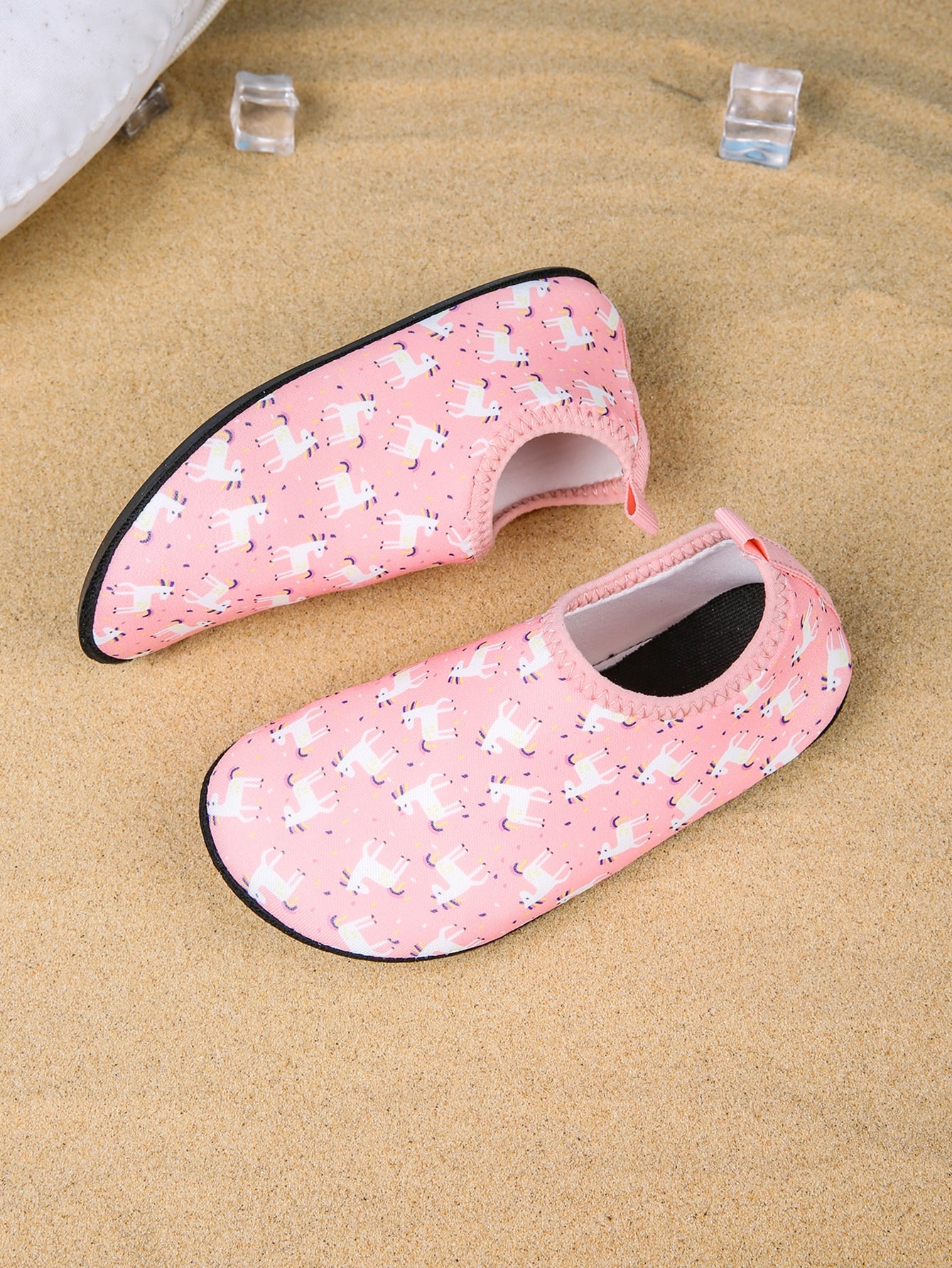 جوارب مائي طباعة وحيد القرن بنات