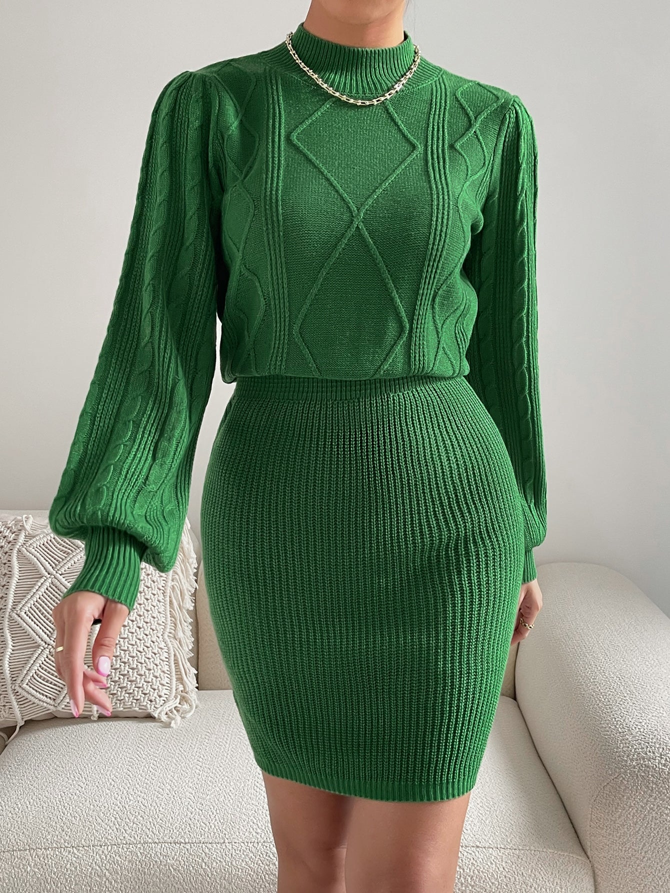 فستان صوفي وقوف الياقة منسوج مضفور أكمام فانوس