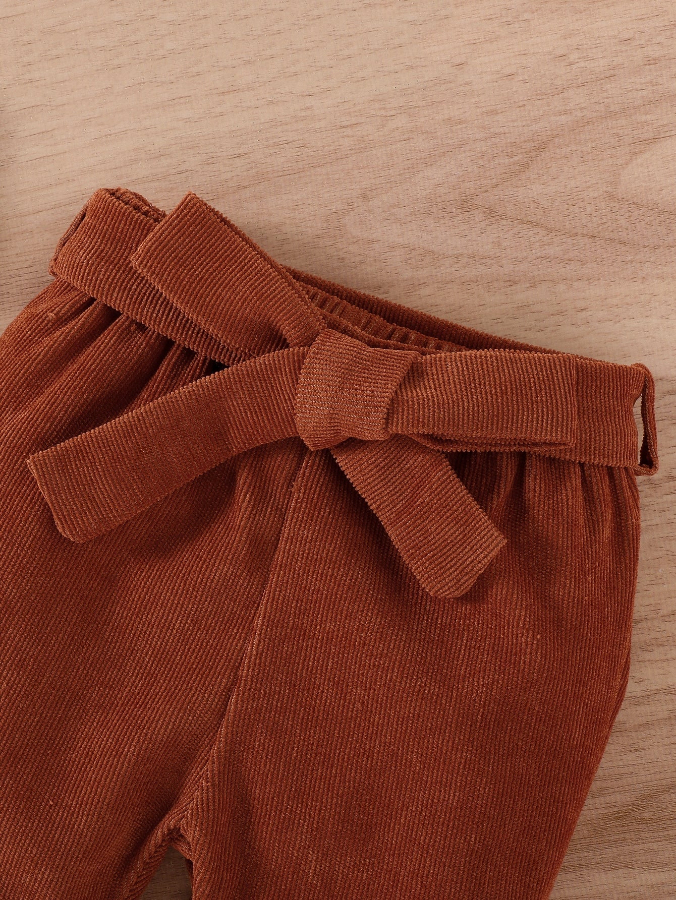 للاطفال بوديسوت مقلم بكشكش و بنطلون بساق واسع حزام و عقال الرأس