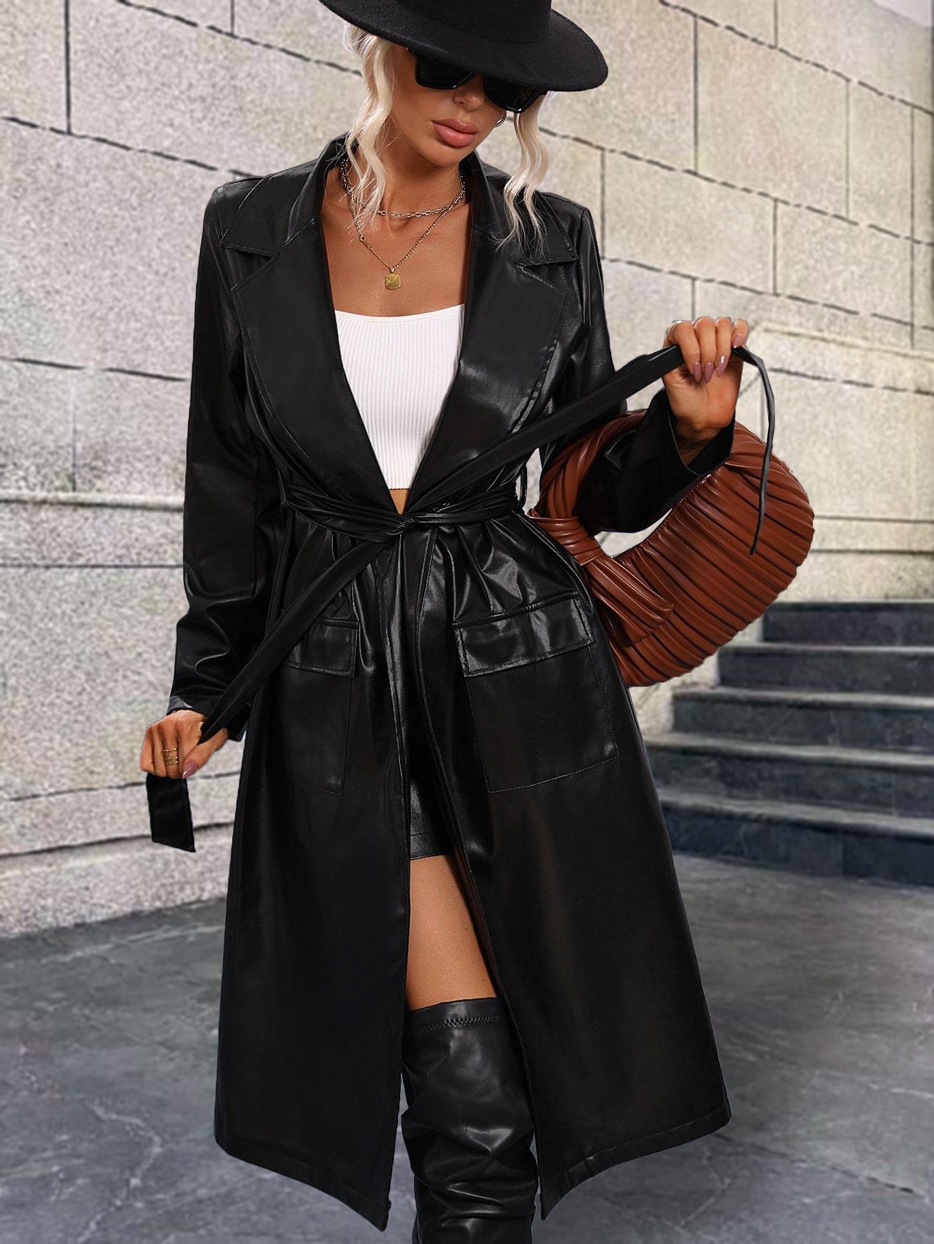 معطف سيدات من البولي يوريثان مزود بجيوب وحزام، مناسب للبس في الشتاء