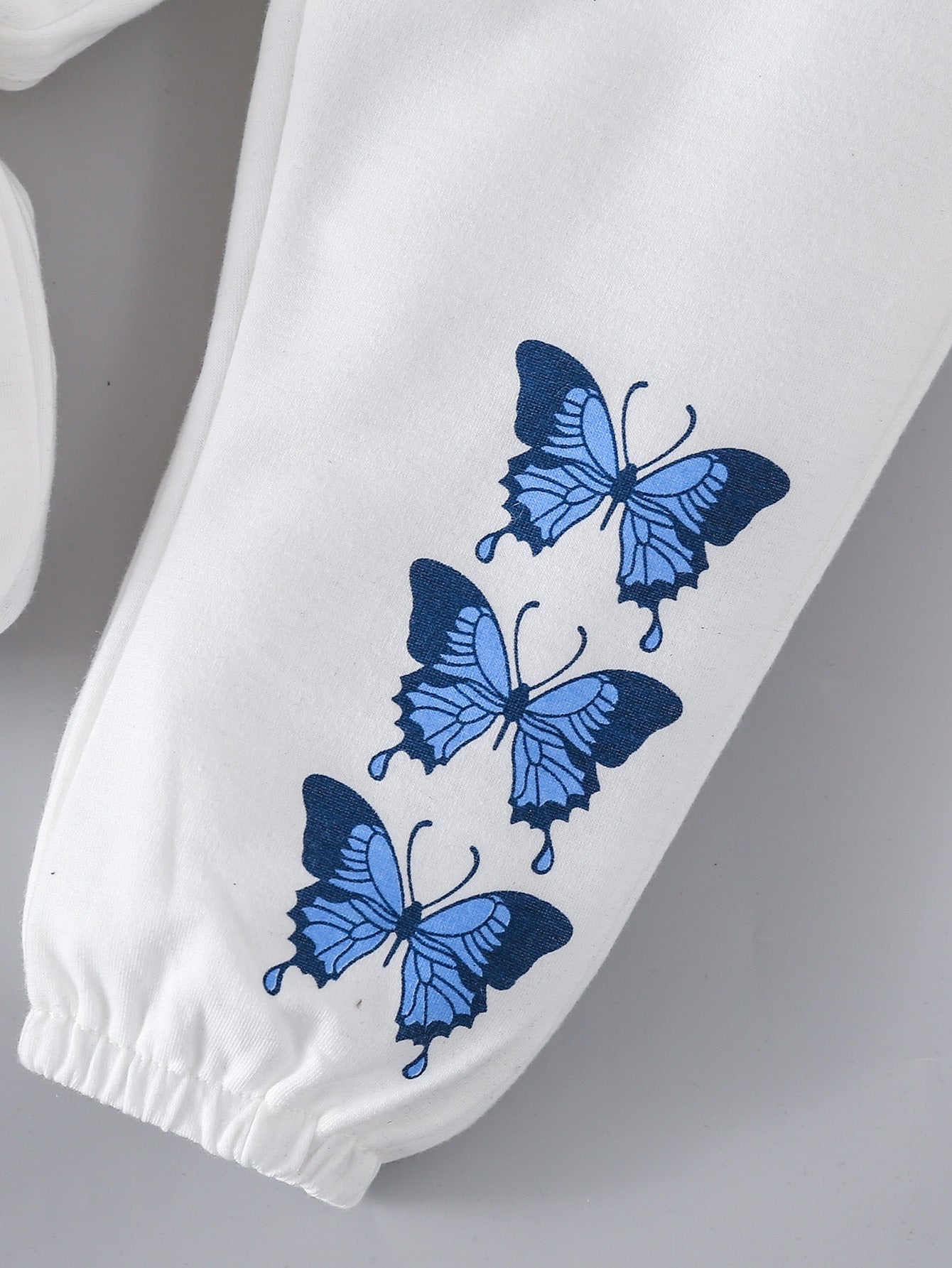 طقم بيجاما رياضية قطعتين لفتاة الأطفال يحتوي على جاكيت بطبعة فراشة وسروال رياضي