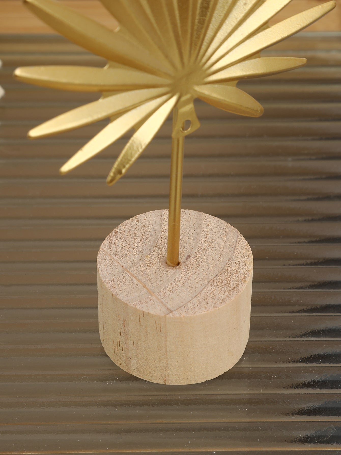 قطعة واحدة حديد زخارف خيالي بتصميم أوراق الشجر كائن الديكور الى منزل