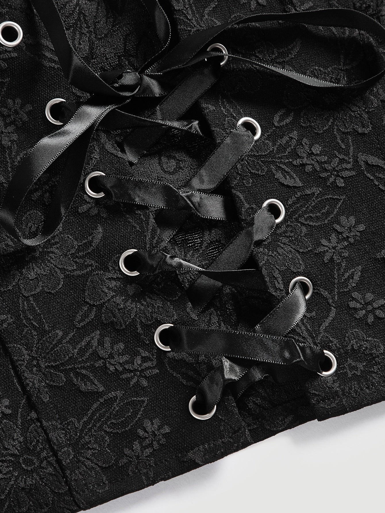 لباس علوي قصير رباط امامي اكمام منتفضة