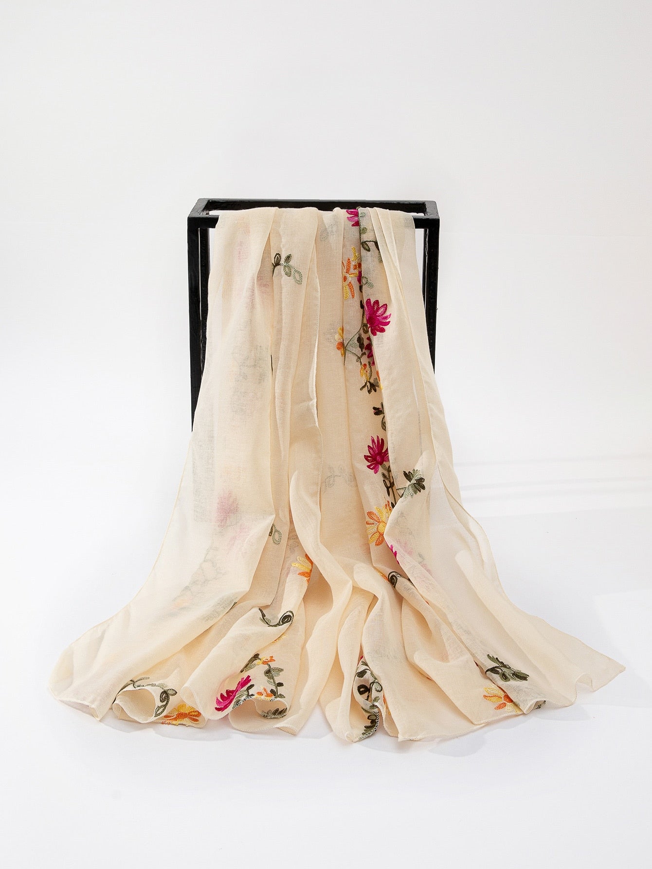 وشاح مطرز الأزهار موضة الى اليومي قطعة واحدة نساء