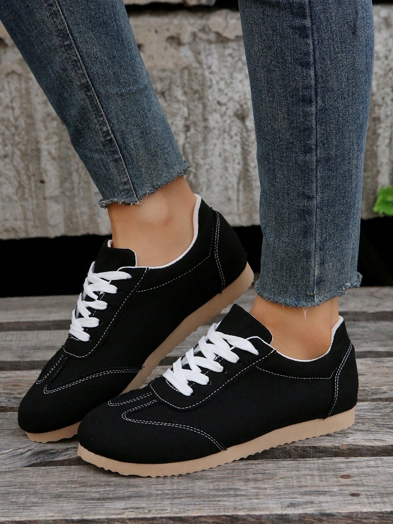 حذاء سهل الارتداء الكلاسيكي بطراز الريترو والقماش القطني، يلائم جميع مواسم السنة