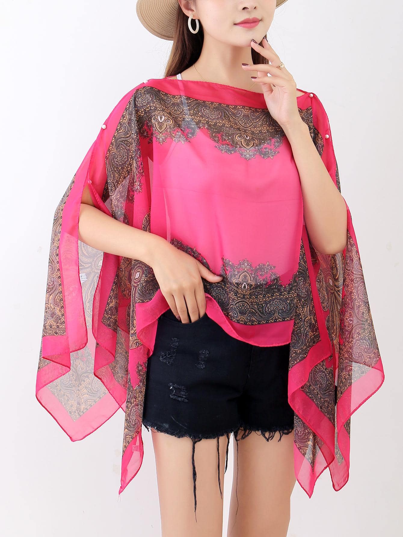 شال عصري للحماية من الشمس