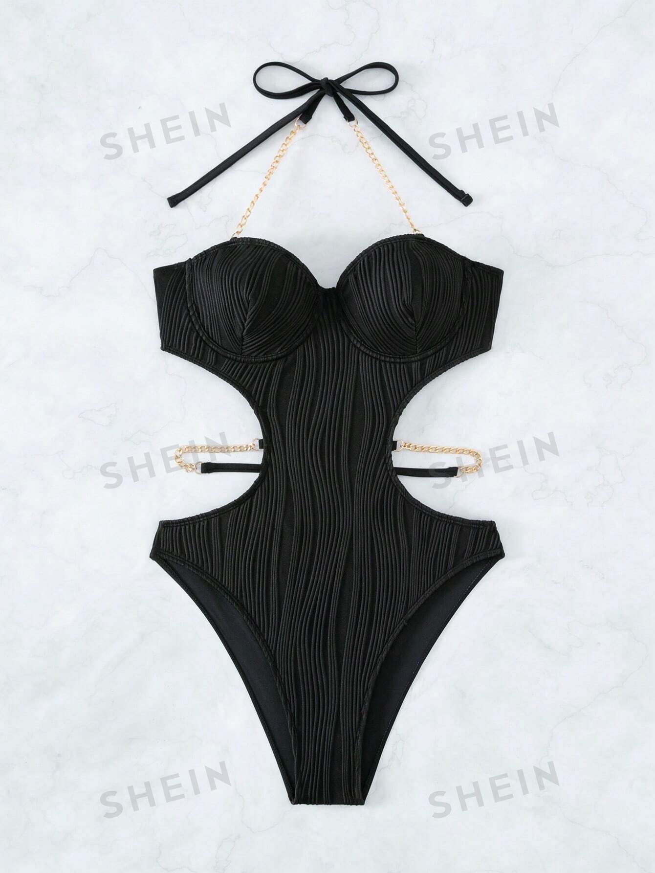 ملابس سباحة  بتفاصيل السلسلة