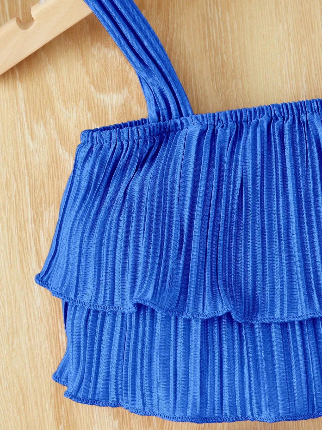 صدرية كامي مع البنطلون القصير مقلم بكشكش للاطفال