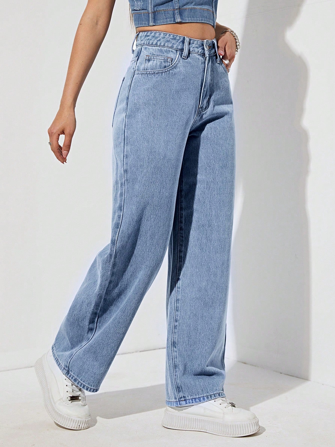 بنطلون جينز موحدة اللون خصر عالي ساق عريضة