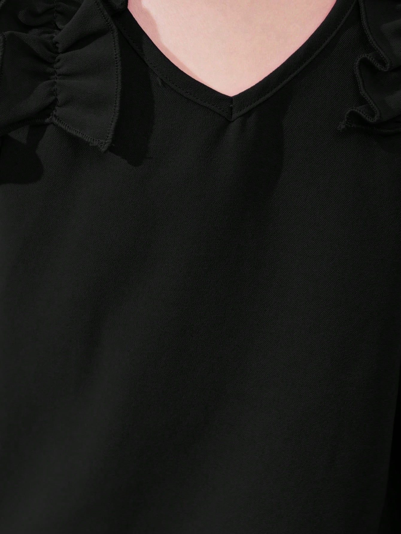 ثوب لطيف بحافة مكشكشة مريح للأطفال الصغيرات مناسب للصيف