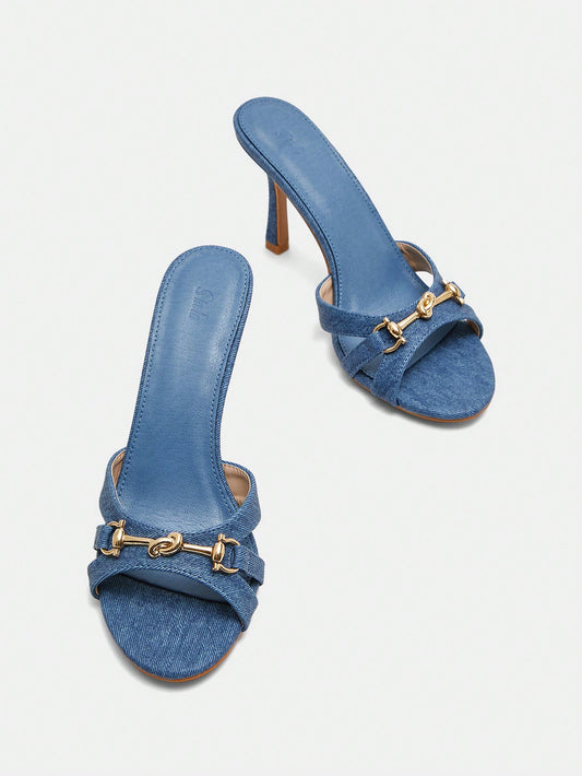 موضة أزرق صنادل مول للنساء , بديكور معدني دنيم صندل كعب خنجر