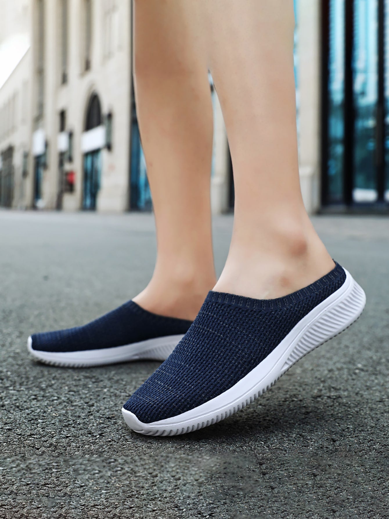 حذاء مسطح رياضي