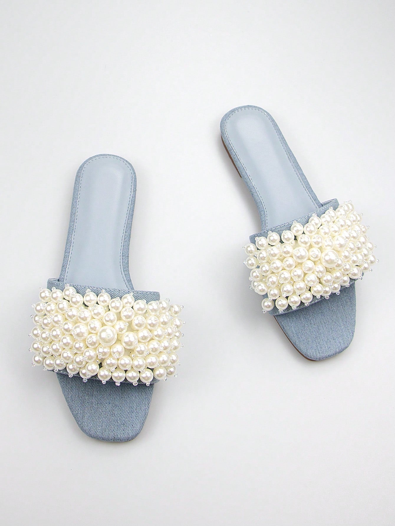 الموضة & مريح للنساء دنيم صنادل مسطح مع لؤلؤ صناعي زخارف شبشب