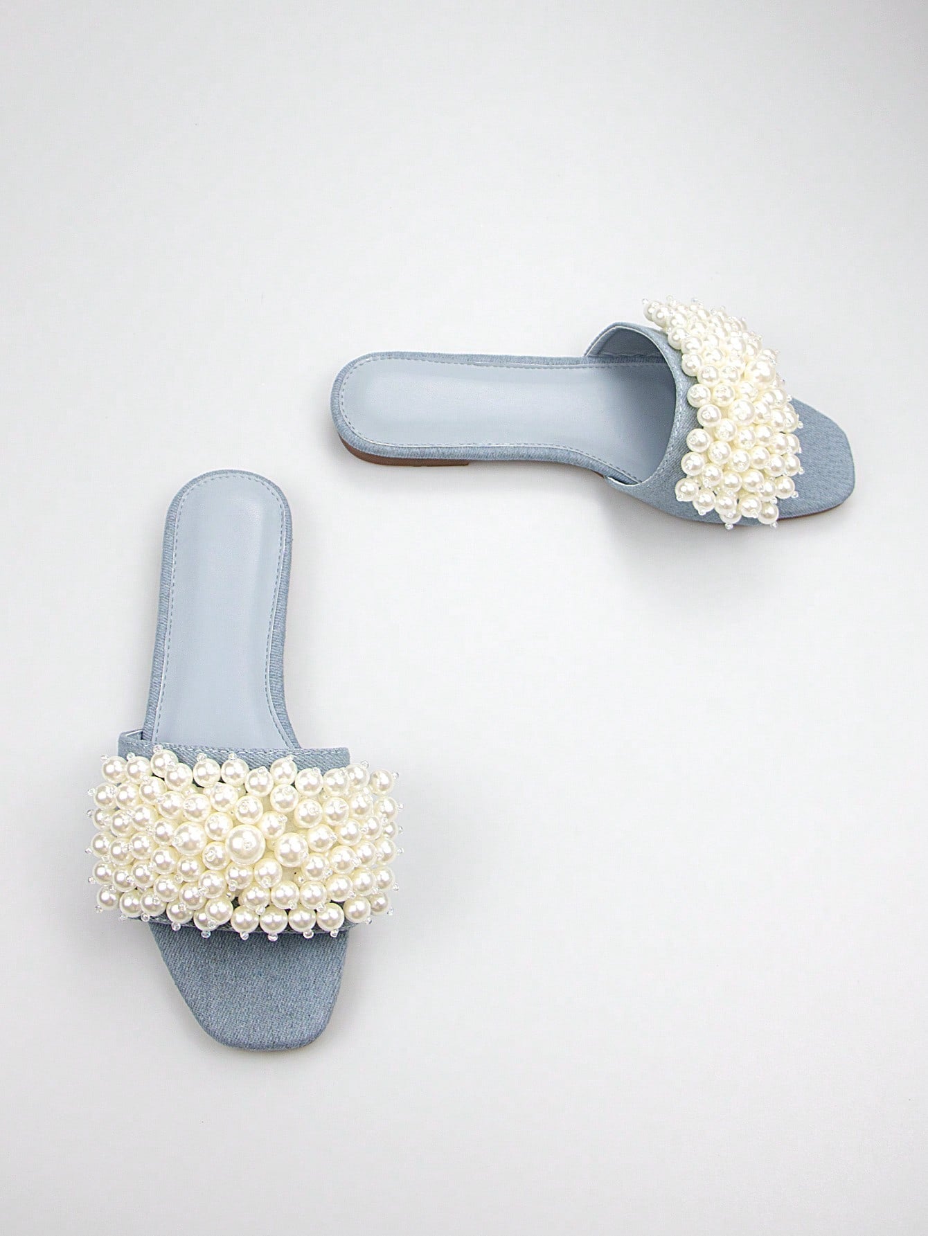 الموضة & مريح للنساء دنيم صنادل مسطح مع لؤلؤ صناعي زخارف شبشب