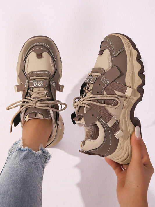 حذاء رياضي للنساء موضة باصابع قدم دائري رباط مع ألوان متجانسة تصميم , منصة و مريح مناسب