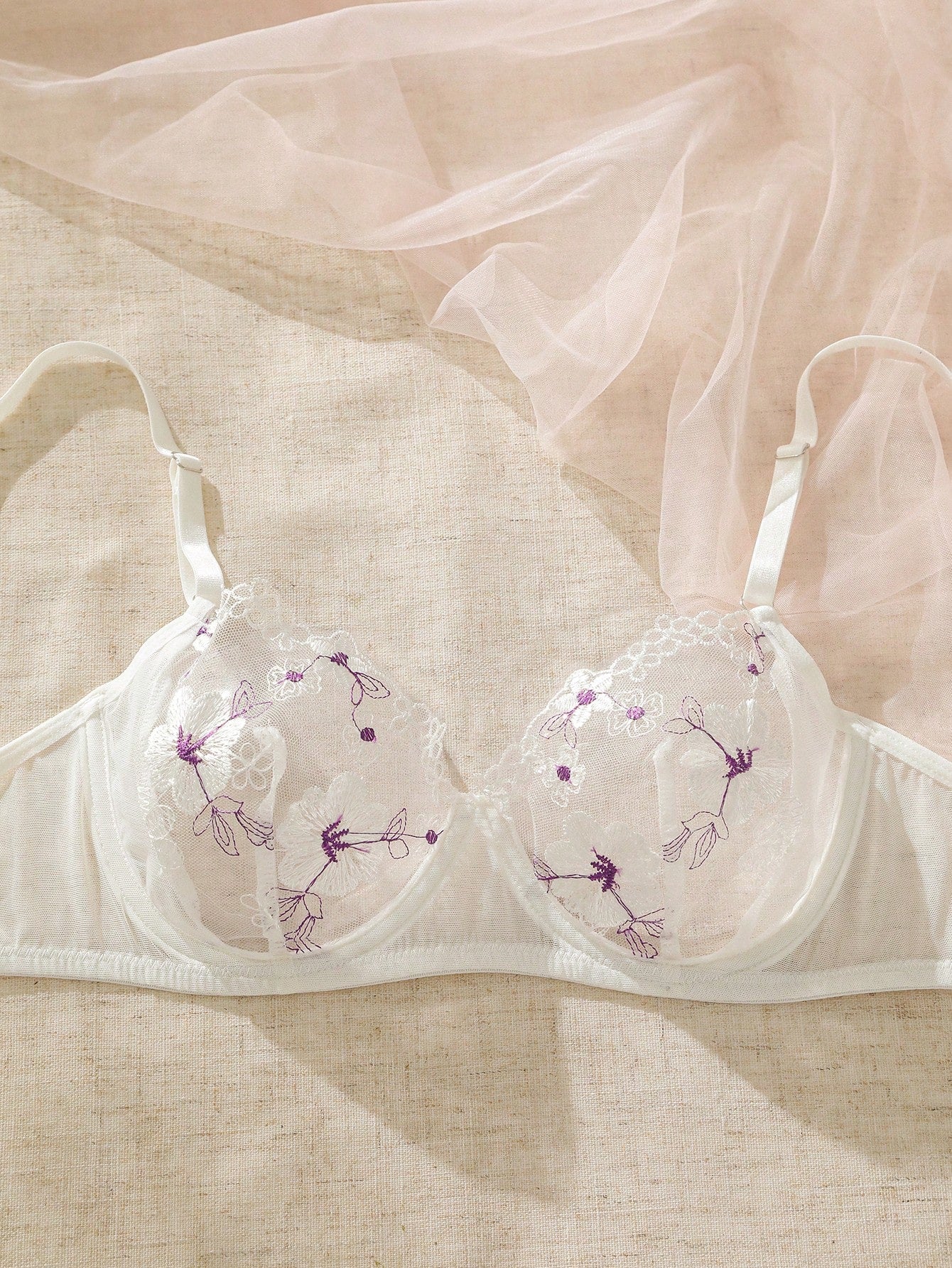 طقم ملابس داخلية مطرز بأزهار شبكة حلقة معدني