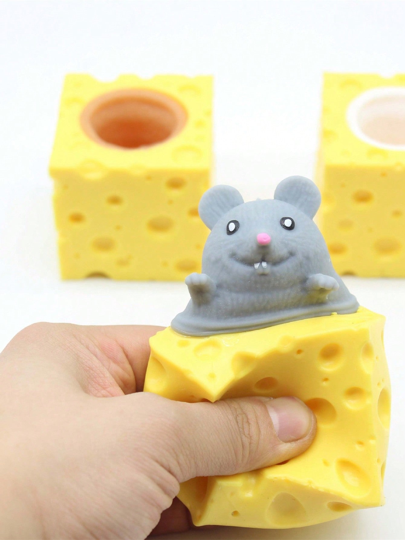 لعبة Tpr المضغوطة Cheese Mouse لتخفيف التوتر بتصميم مميز ومضحك (لون عشوائي)