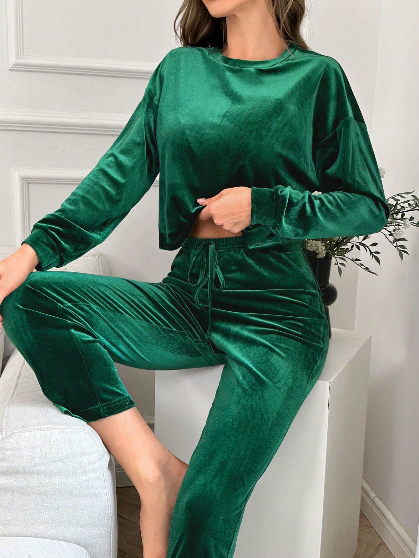 طقم لباس منزلي منخفض الاكتاف