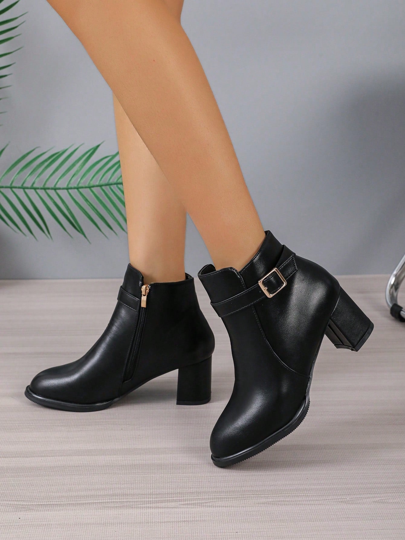 وصول المخزون الجديد أسود خفيف الوزن كعب عالي جزمة برقبة طويلة للنساء