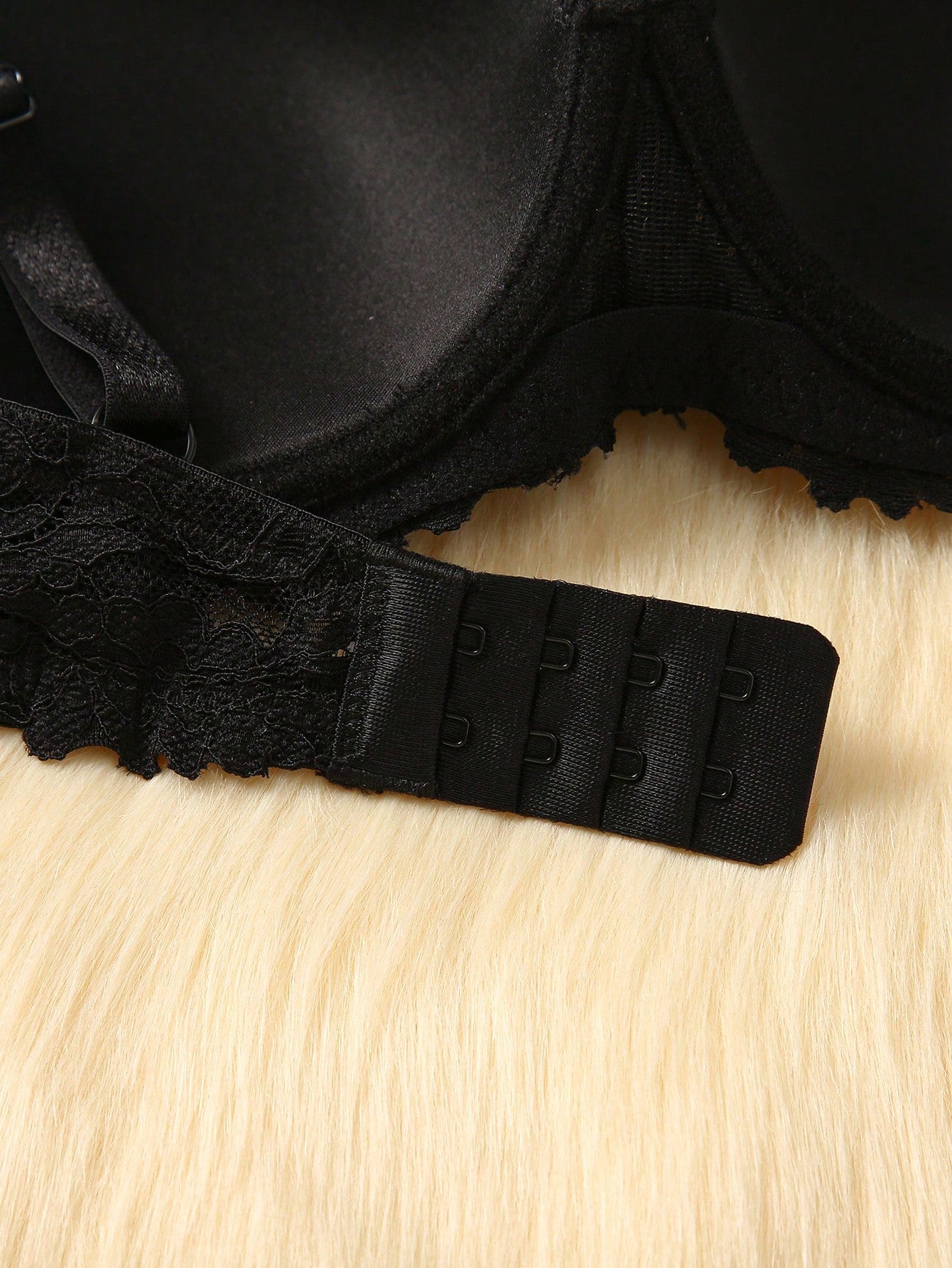 الملابس الداخلية الصدرية الدانتيل الأزهار