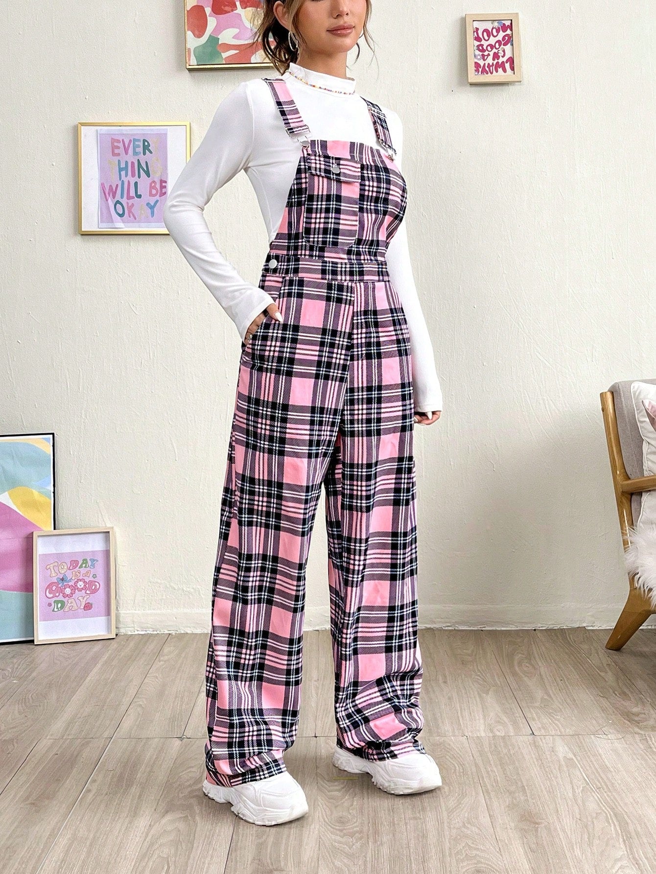 جمبسوت بحمالات طباعة مربع النقش جيب مائل بدون تي شيرت