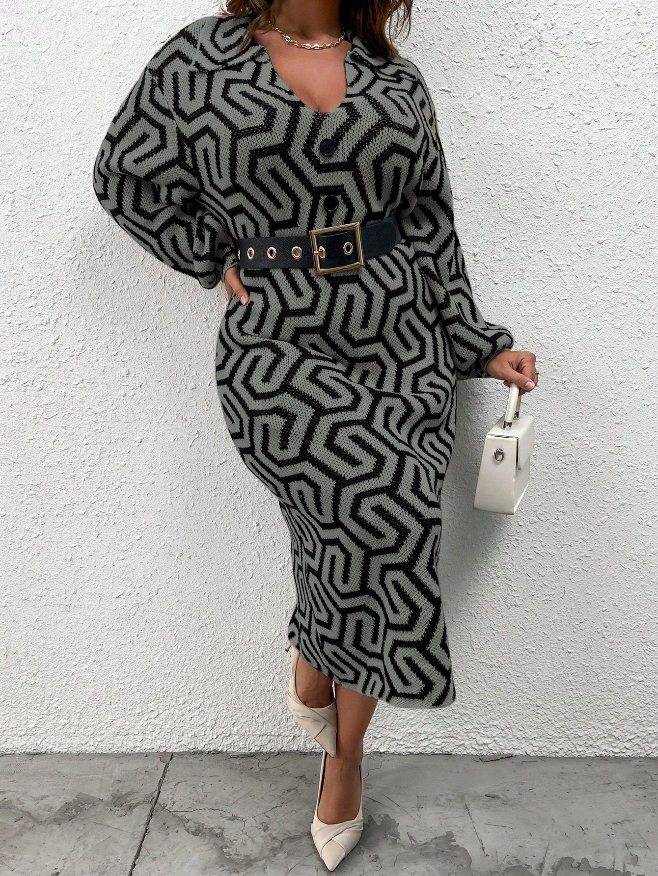 فستان صوف ضيق نمط هندسي منخفض الاكتاف ياقة مغرق أكمام فانوس مقاس كبير