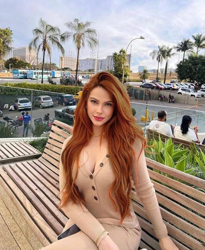 إضافات للشعر يتم تثبيتها بالكلبس - 7 قطع 24 بوصة - تمديدات شعر مائية للنساء بأطوال كاملة من الشعر الاصطناعي باروكة