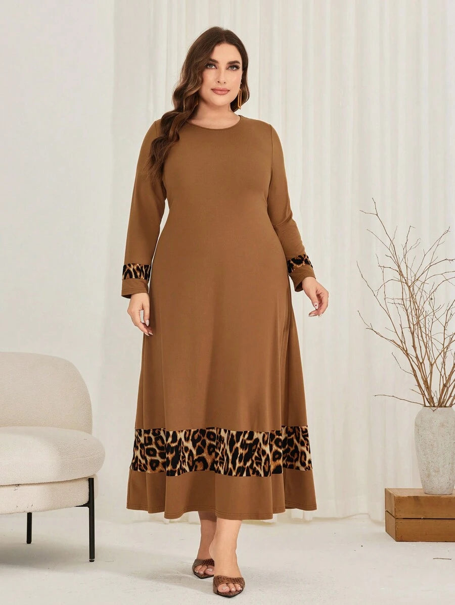 فستان أنثوي جذاب من قماش الليبارد