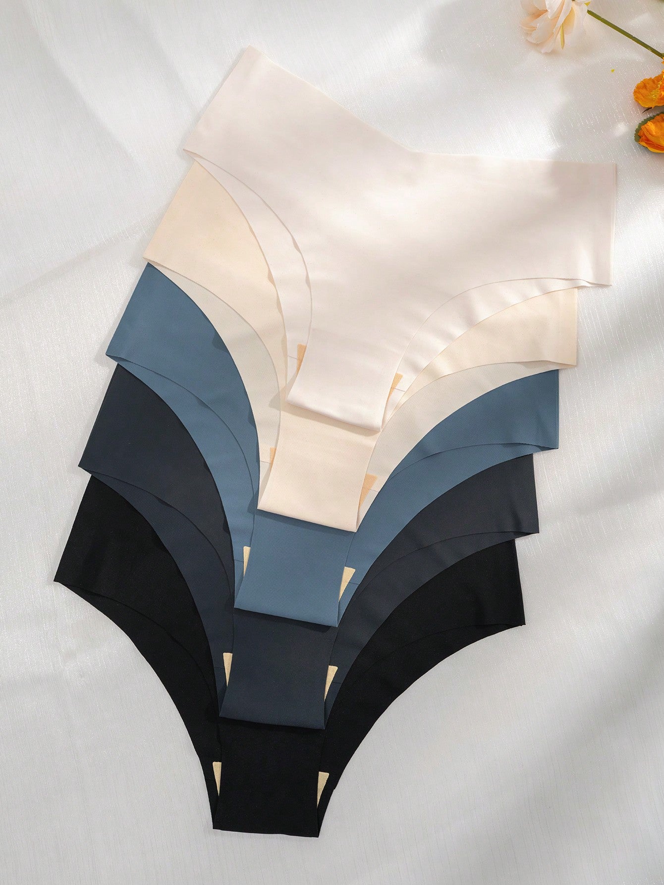 مجموعة من 5 قطع للنساء من الملابس الداخلية ثلاثية الزوايا بألوان صامدة