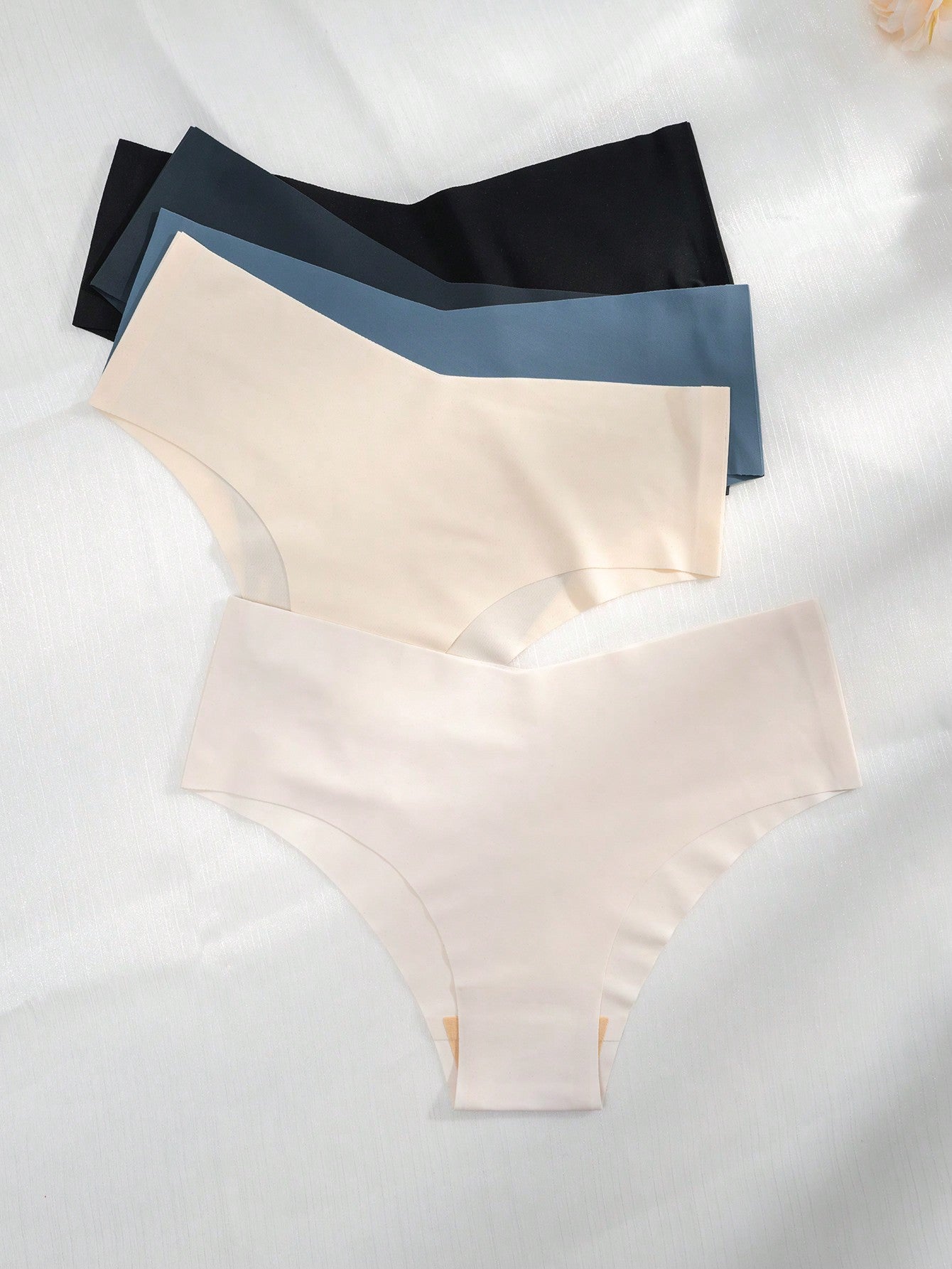 مجموعة من 5 قطع للنساء من الملابس الداخلية ثلاثية الزوايا بألوان صامدة