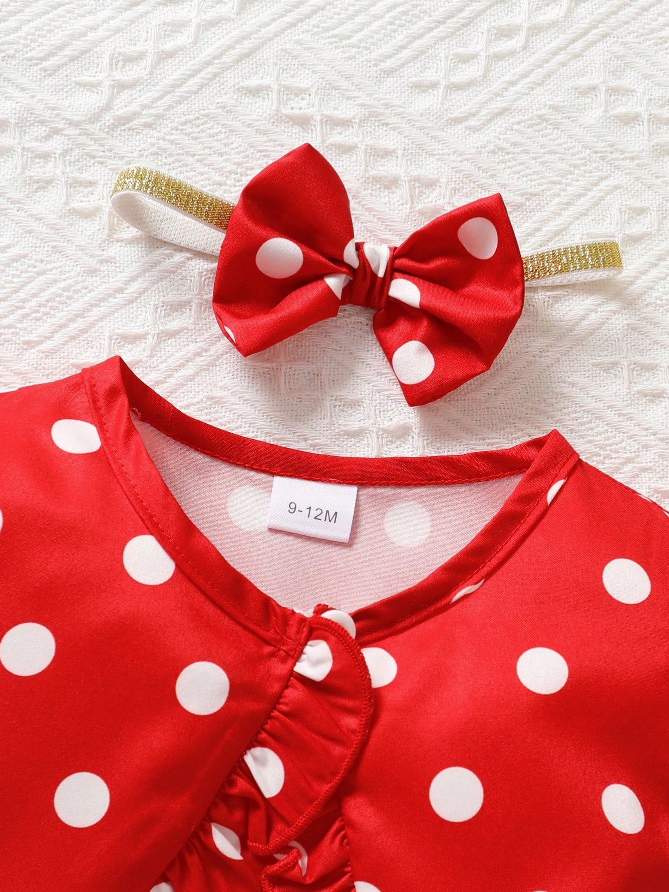 مجموعة الفتيات الرضع بطبعات النقاط اللطيفة مكونة من سترة بأكمام دوفستان من الشبكة وحزام