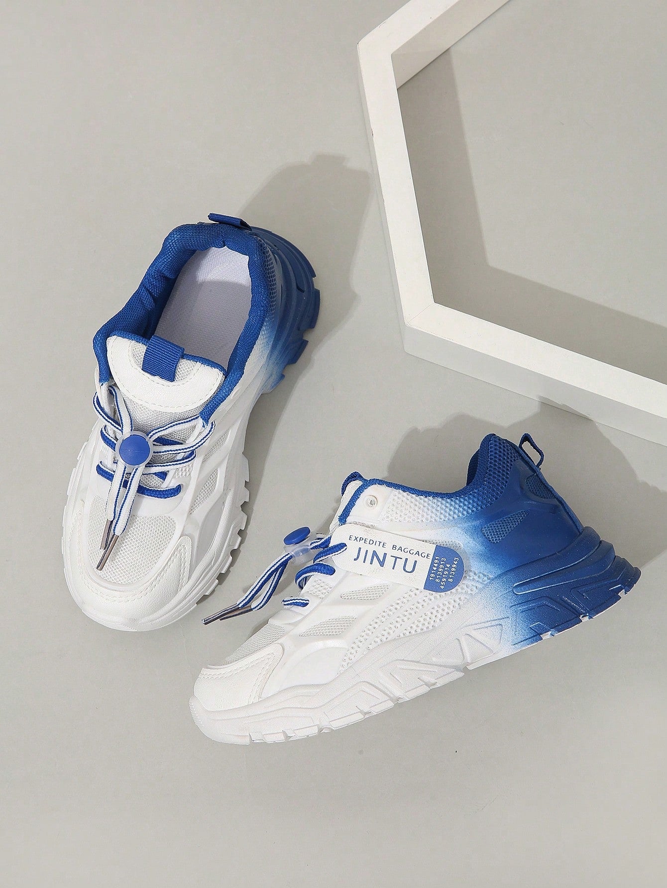 حذاء رياضي الموضة تنفس مانع للانزلاق خارجي الى اطفال