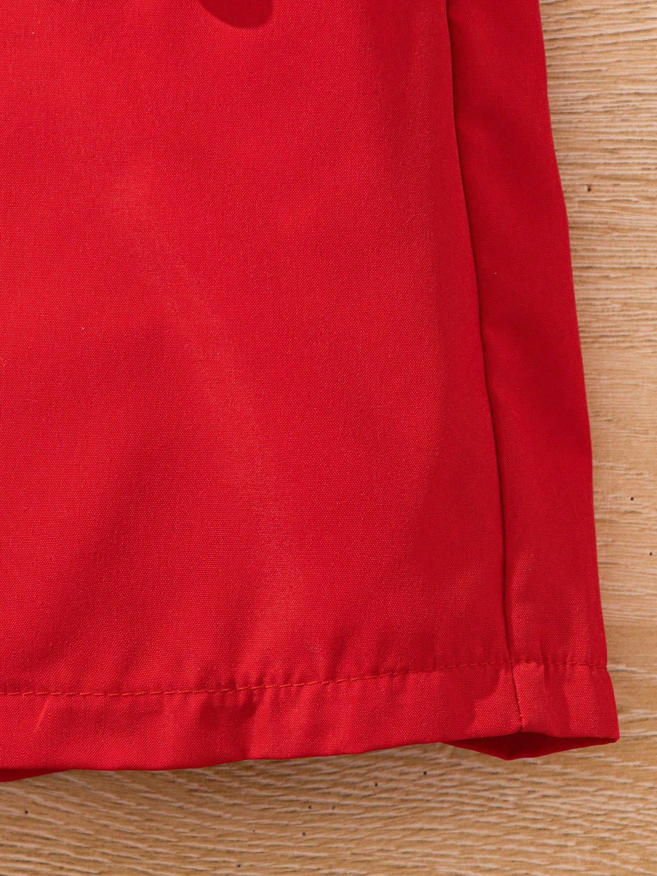 أطقم طفلة صغيرة