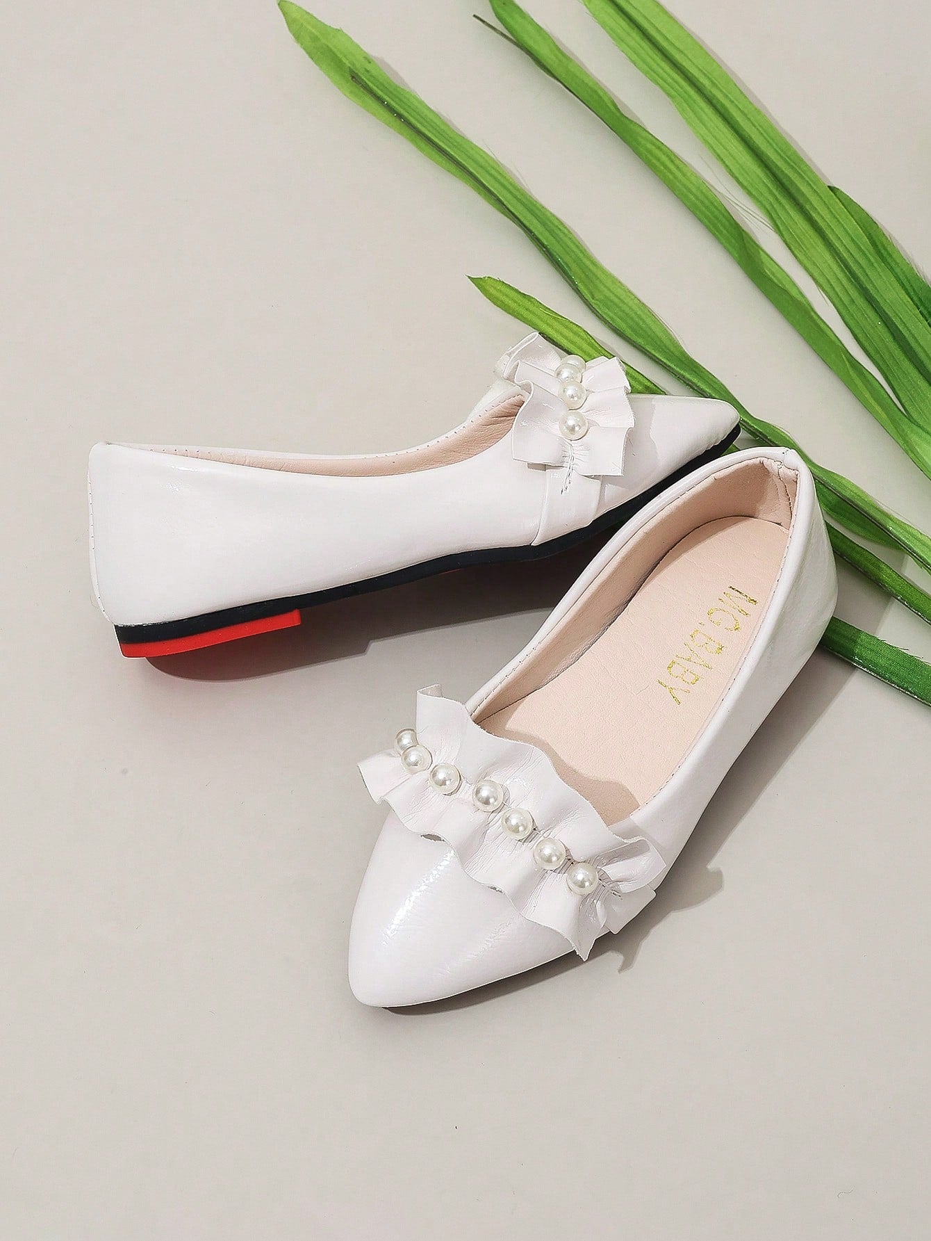 كلية حذاء باليه مسطح الى لؤلؤ صناعي و مزخرف بأوراق اللوتس حذاء مسطح سهل الارتداء