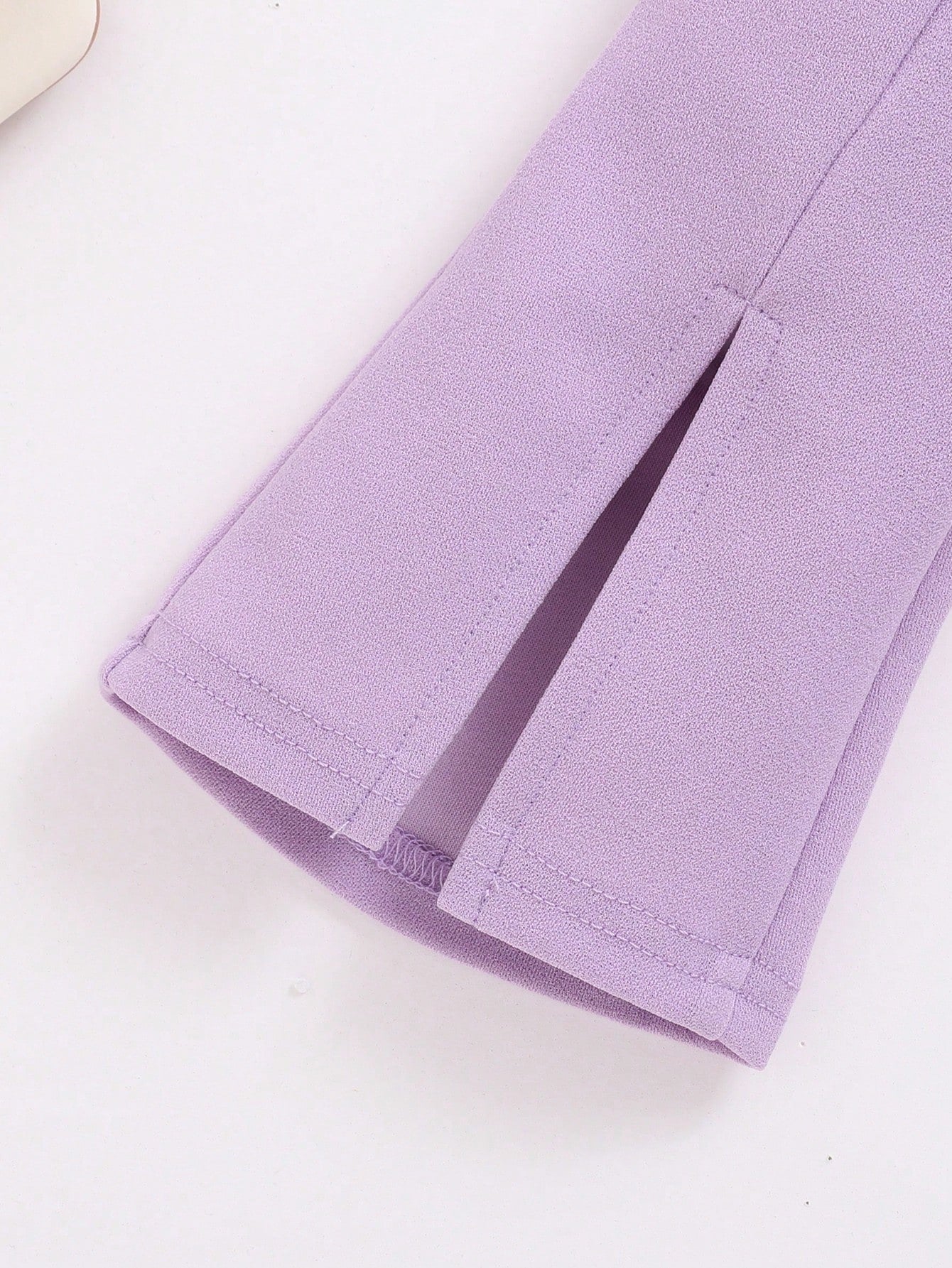 ملابس كاجوال للطفلة مكونة من بنطلون طويل وسترة بلا أكمام بطبعة الدب