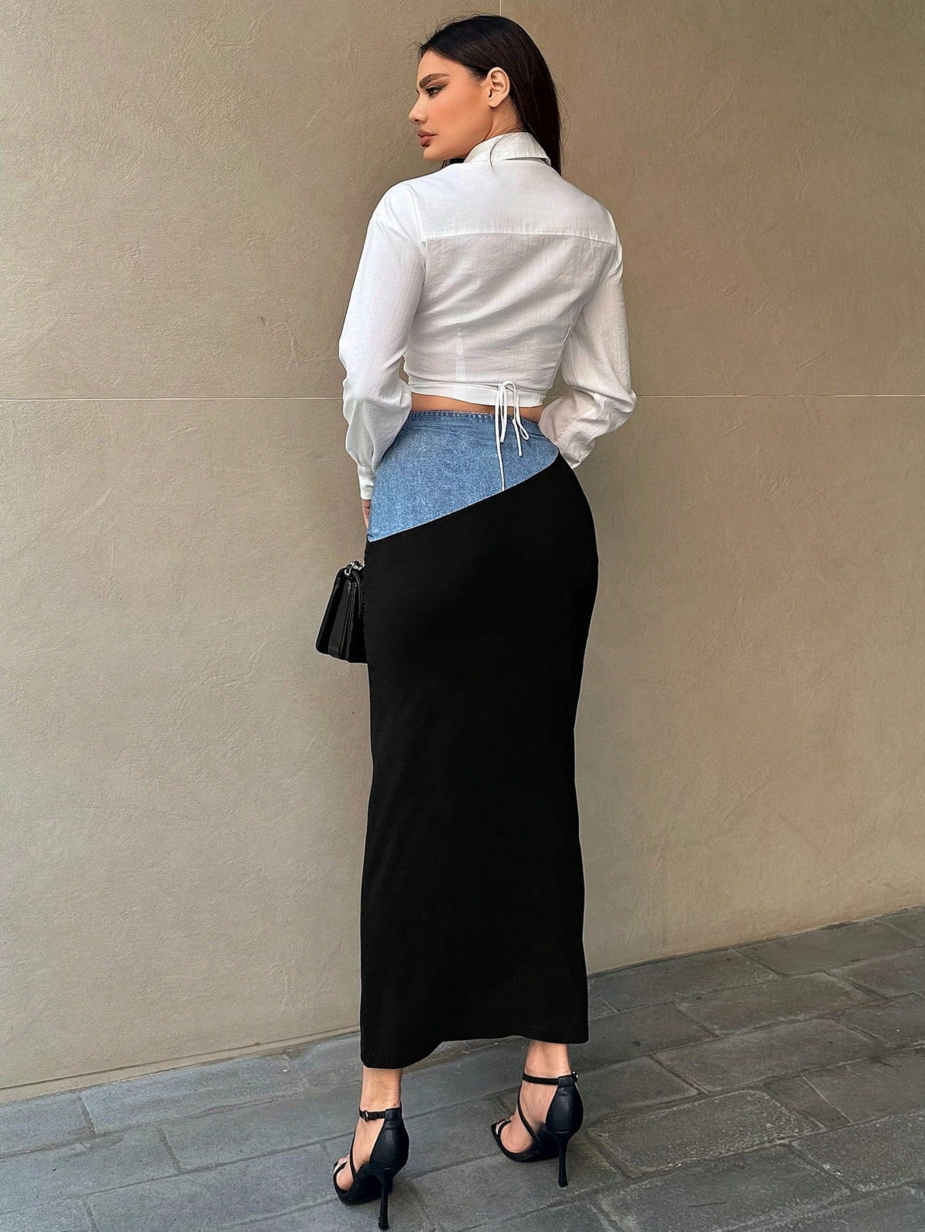 تنورة نصفية مطبوعة بنقشة الدنيم العارضة للموسيقى النسائية المستعدة للمهرجانات